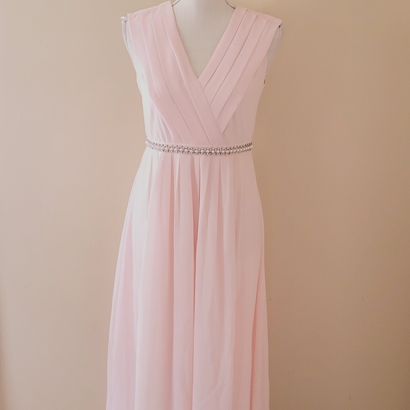 Forever 21 Dresses & Skirts - Forever 21 blush embellished maxi dress size large